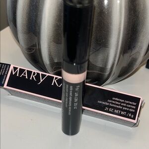 Mary Kay Undereye Corrector